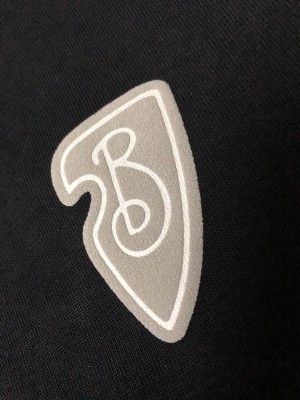 ブランドTシャツ全体デザイン